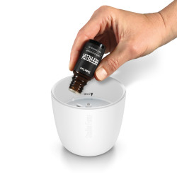 ZOE Mobile White – Flame-effect essential oil diffuser | Stadler Form