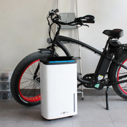 Connected dehumidifier ROHAN with lift pump | air&me